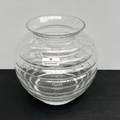 rund glasvase aus antikglas bauhausentwurf mit blaeschen und rillen