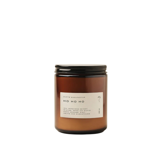 Eine Duftkerze aus Rapswachs mit einem Holzdocht. Ho Ho Ho, es riecht nach Weihnachten.