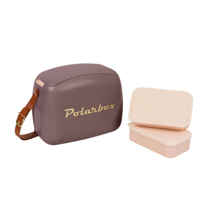Kühltasche inkl. zwei Lunchboxen im Vintage Look in Malve und braunem Ledergurt. 