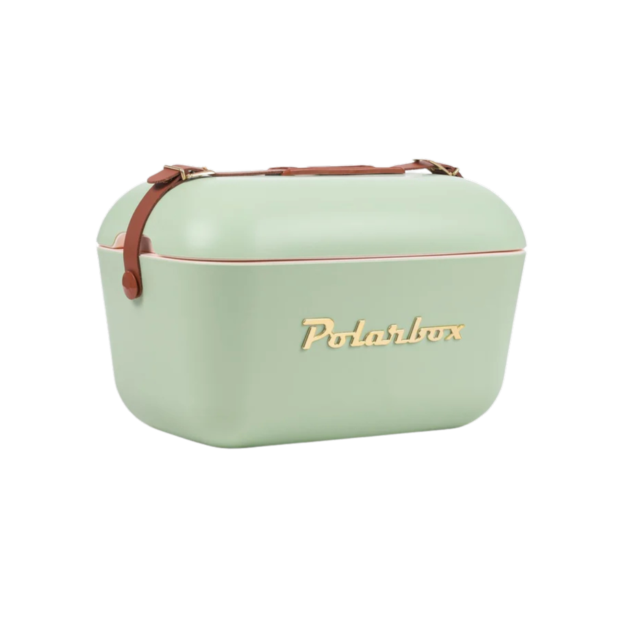 Kühltasche in Olivgrün hell und braunem Ledergurt. Vintage Style und goldener Aufschrift Polarbox.
