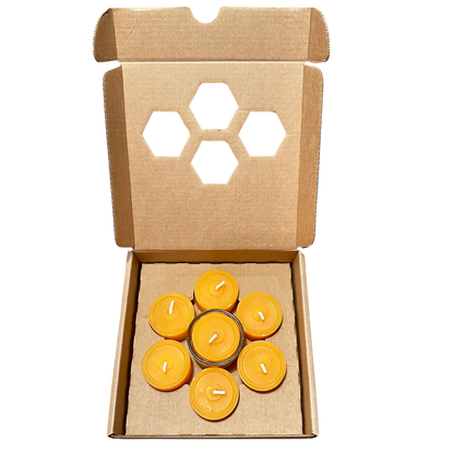 Teelicht Set aus Bienenwachs mit Teelichthalter aus Glas und sechs Teelichtern aus Bienenwachs