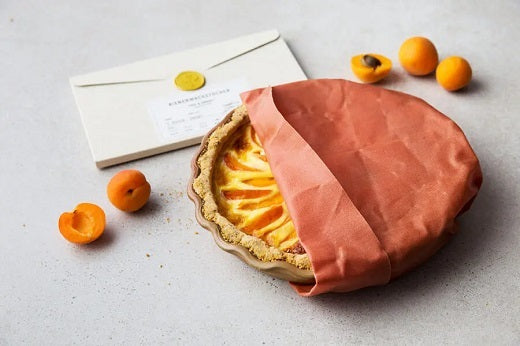 Beeswax cloth yellow, carrot, cotton-beeswax-pine resin-coconut oil, 42x36 cm